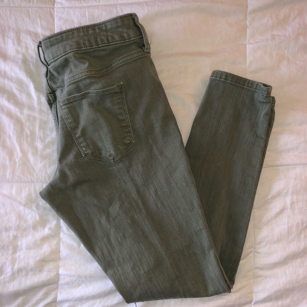 Universal Thread Size 6R Jeans
